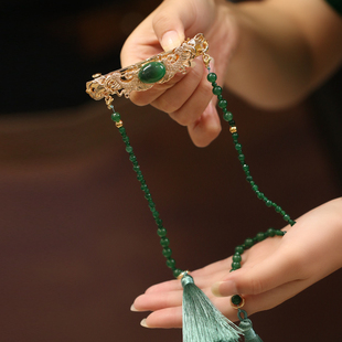 新中式绿色流苏束金色发夹国风复古马面裙弹簧夹配饰汉服战国袍
