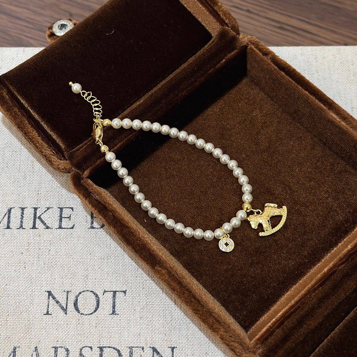 秋冬季碎冰冰小马钱币仿珍珠项链轻奢小众高级感手链高级百搭耳环,模玩/动漫/周边/娃圈三坑/桌游,动漫手表/项链/饰品,淘宝优惠券,粉丝福利购,淘宝优惠卷