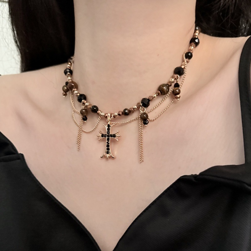 甜酷欧美风串珠镶钻十字架吊坠流苏项链轻奢精致颈链设计感锁骨链