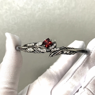 恋与深空秦彻印象羽毛手镯精致时尚 配饰 独特动漫游戏周边二次元