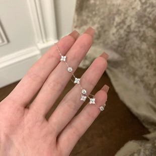 仿锆四叶花手链女款轻奢小众精致高级感简约百搭手饰2025年新款潮