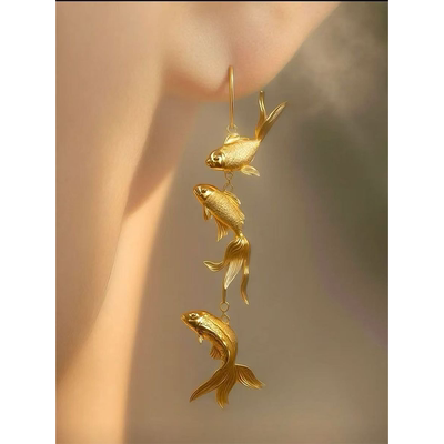 复古黄金色招财锦鲤耳环新中式国风立体金鱼錾刻流苏长款耳坠耳饰