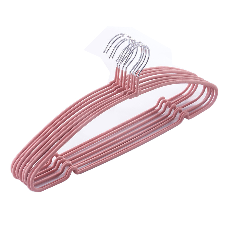 依特利旗下优豪金属衣架弧形变形凸肩磨砂防滑无痕衣架衣挂