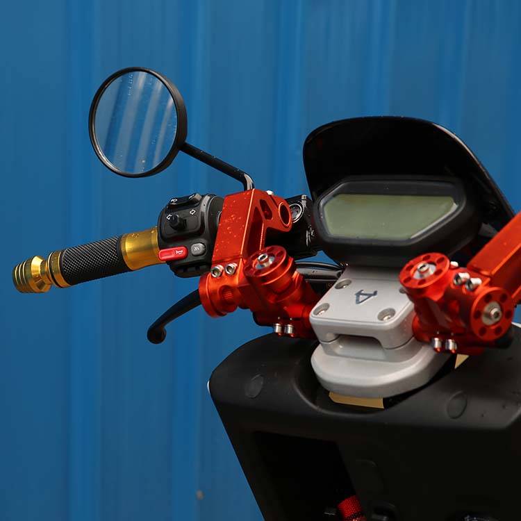 电动车 踏板摩托车改装分离手把祖玛马杰斯特百变方向车把 魔术把