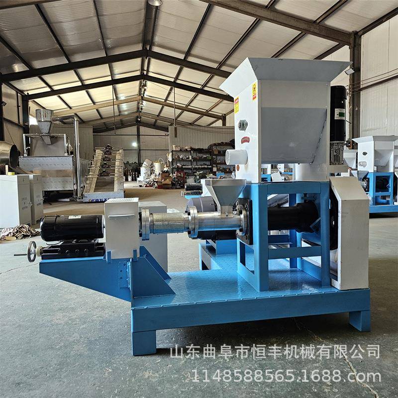 辽宁动物颗粒饲料膨化机悬浮水产饲料颗粒成型机