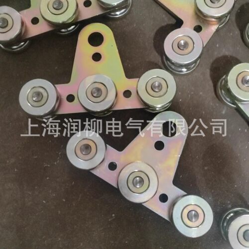 六轮板式滑车，吊移门专用滑轮，C型钢轨道滑槽W65