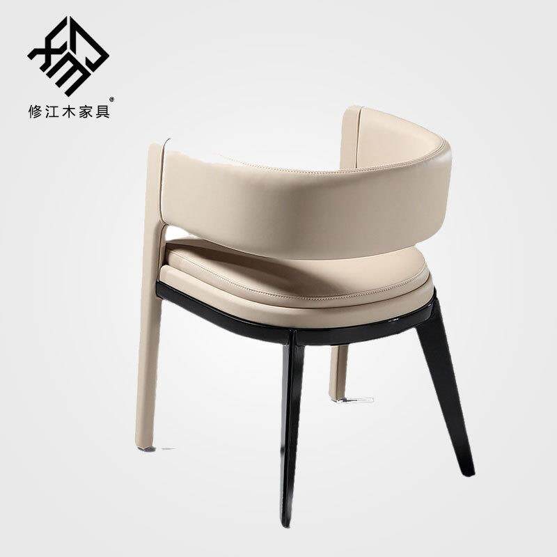 设计师意式轻奢实木餐椅现代简约家用别墅餐厅高档围椅带扶手椅子