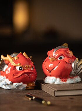 创意国潮风祥瑞四灵金蟾貔貅陶瓷家居办公装饰礼品摆设
