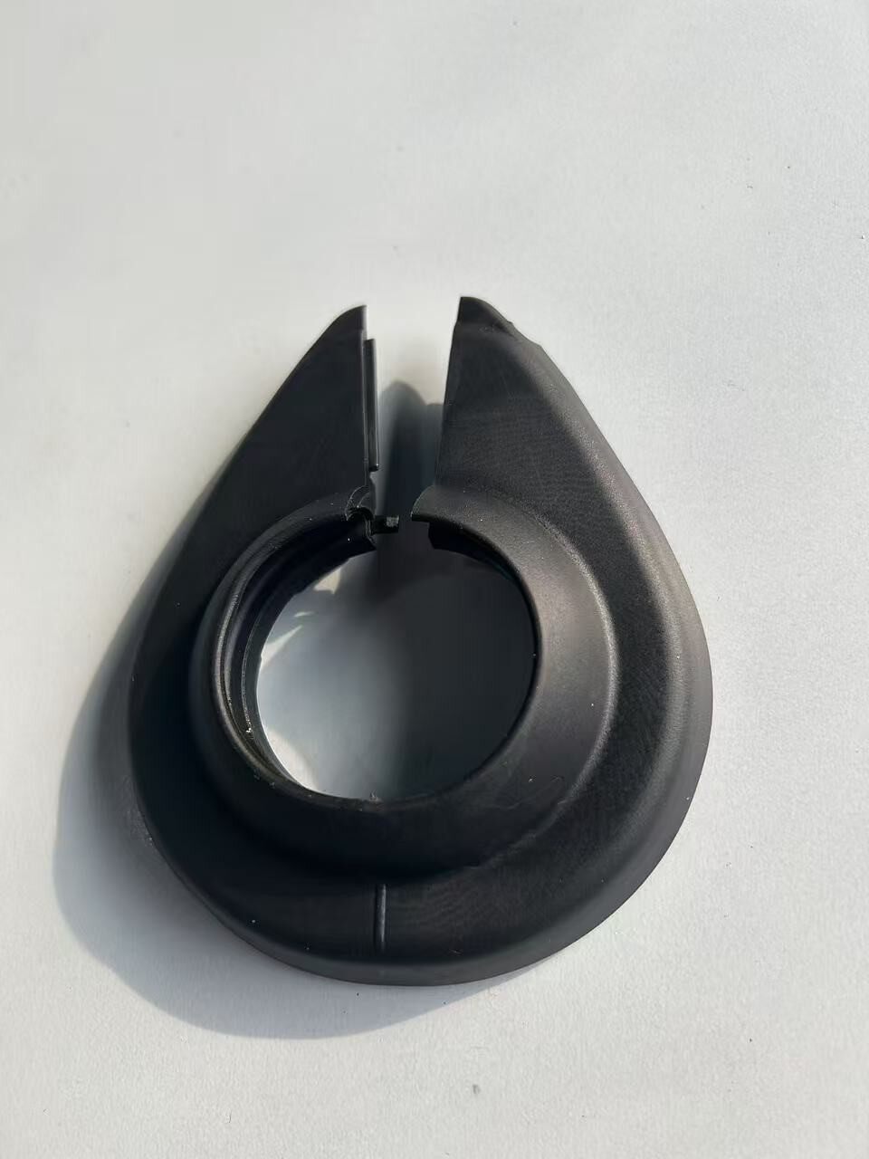 迈腾B6,B7后备箱铰链密封圈L3CD827359