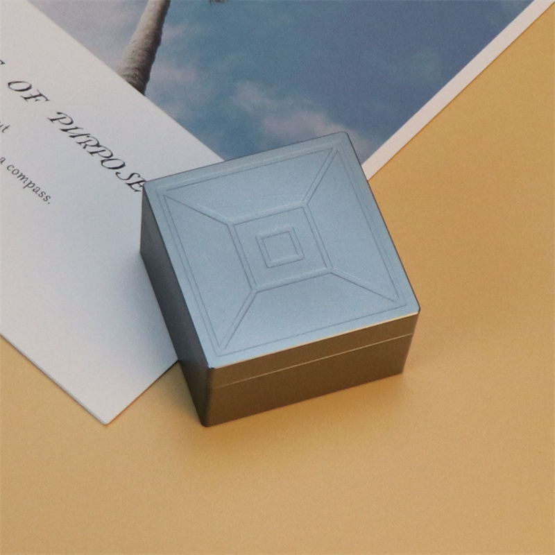 铝合金金属耐用茶叶罐随身便y携茶叶盒简约磁吸开合小物品收纳盒