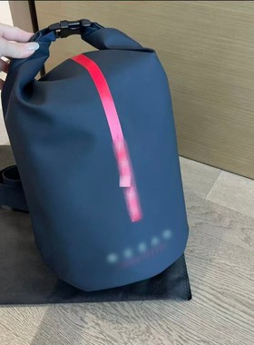 新款红月号航海包，男女生单肩斜挎，健身、出差、旅行时尚百搭