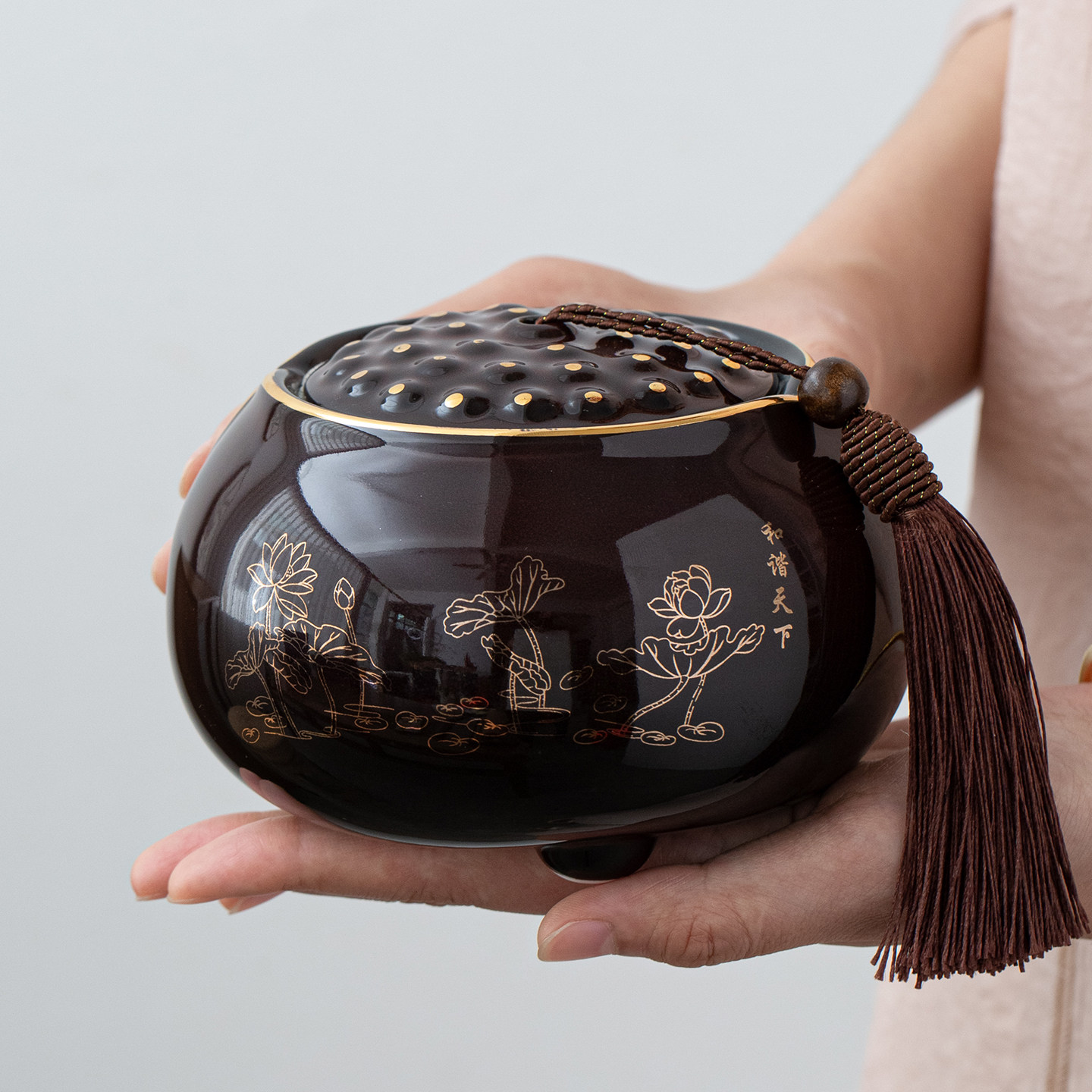 陶瓷茶叶罐密封罐茶罐高级感图片