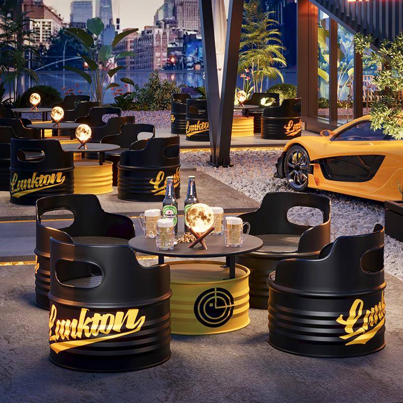 户外露天塑木油桶桌椅组合网红饭厅露营酒馆商用铁艺桌子椅子定制