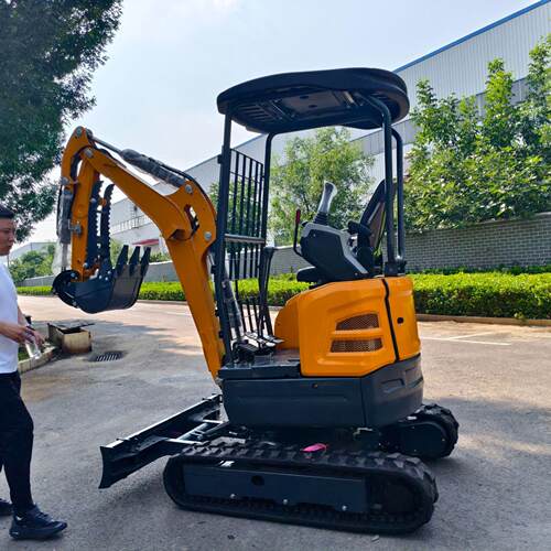 出口南美2吨履带挖掘机小型家用excavatorHT20U液压工程小挖机
