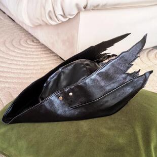 血源老猎人帽子cos帽pu人造y皮革周边道具服装黑魂法环刺客忍者帽