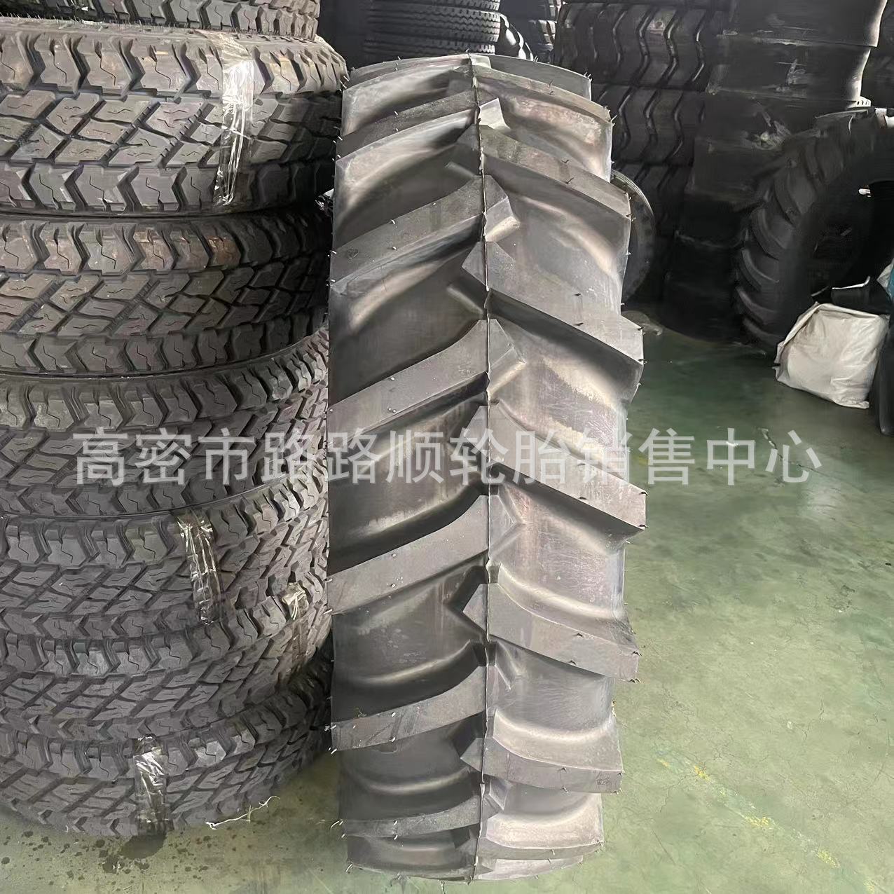 甲牌拖拉机人字纹轮胎含内胎