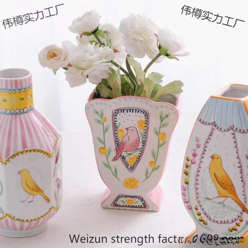 新款西象 王尔德夜莺与玫瑰之歌养花瓶浪漫小调陶瓷花瓶可以