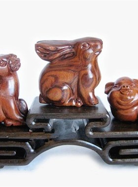 桃木雕刻亥卯未猪兔羊三合生肖平安吉祥办公室客厅桌面装饰品