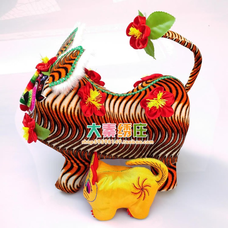加大纯手工刺绣布老虎特色民间枕头宝宝满月百天周岁送老外礼品