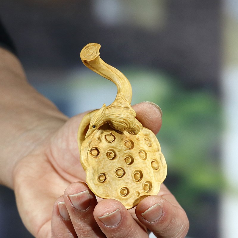 黄杨木雕刻木质文玩茶宠中式工艺手把件摆件收藏翠鸟莲蓬家居饰品