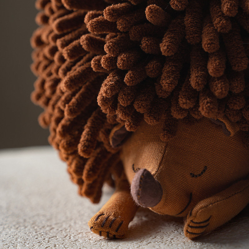 梵几殷越 陪伴刺猬抱枕 卡通动物造型办公室午睡枕解压玩偶