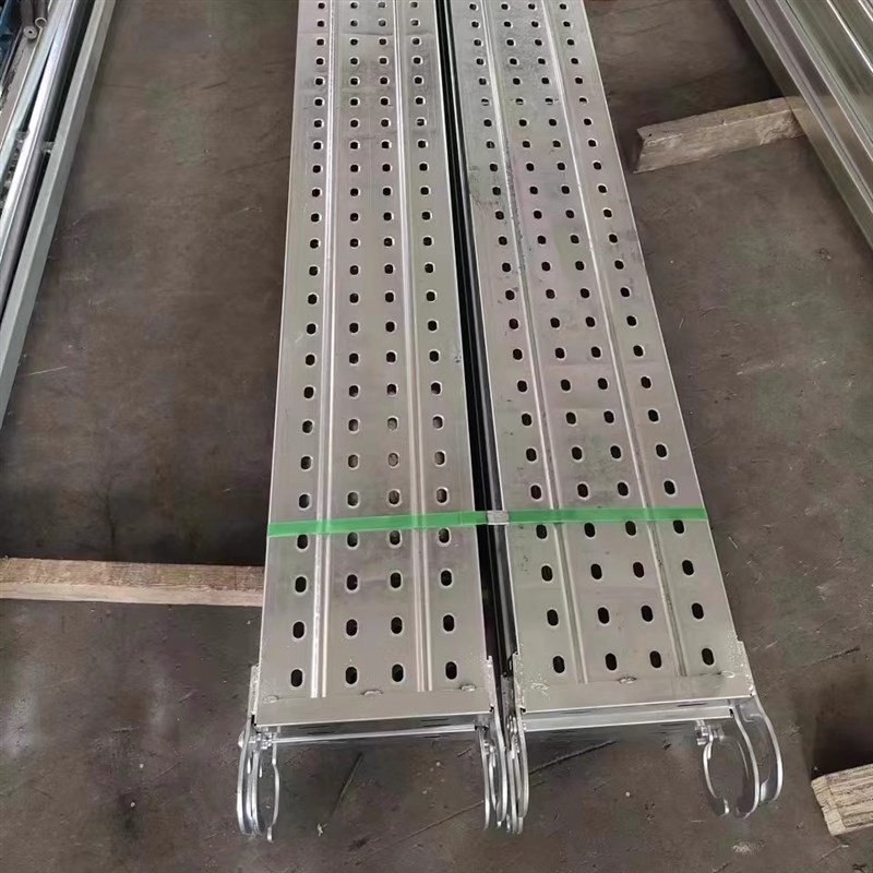 脚手架踏板挂钩钢跳板工地跳板脚手架踏板加厚热镀锌跳板走道板子