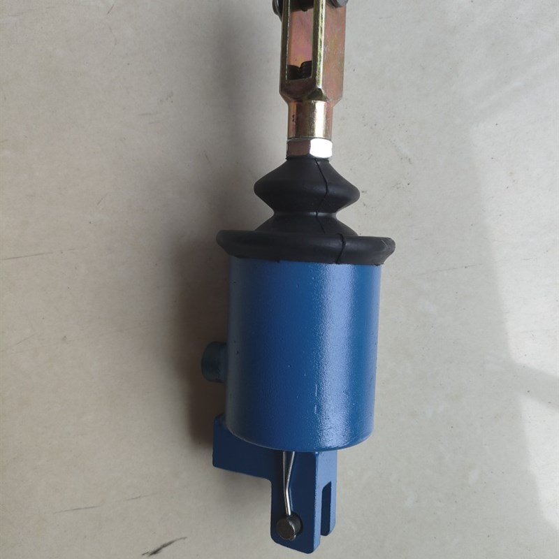 徐工吊车5綦江变速箱取力器气缸总成吊车信号传感器感应塞