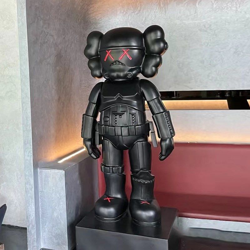 kaws黑武士白兵摆件潮流公仔卡通雕塑电影院电竞酒店酒吧开业装饰