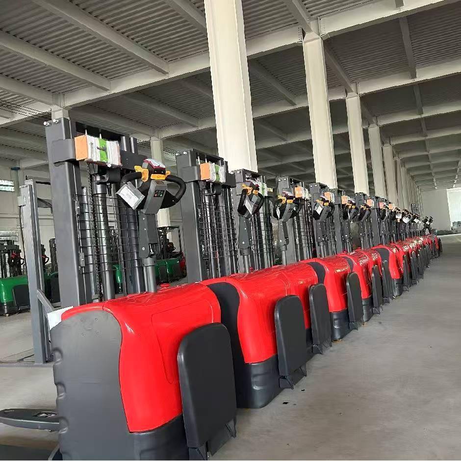 电动叉车小型堆高车1.8t液压装卸车升降叉车搬运铲车