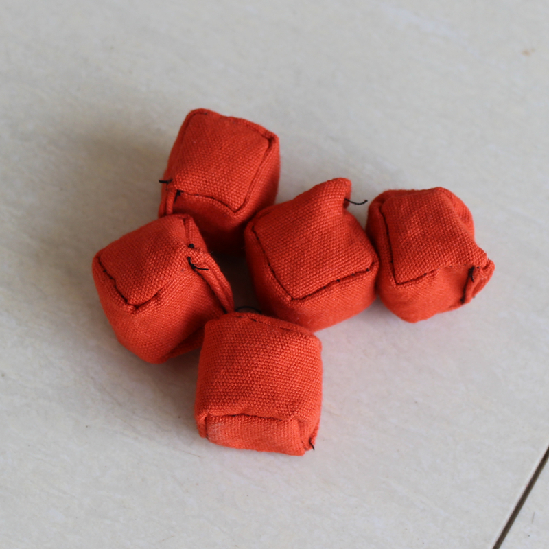 2cm一小丢沙包童年迷你抓石子游戏沙子填充帆布耐磨可