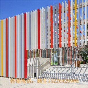 定制铝艺护栏别墅围栏型材方管转印木纹铝条外墙格栅吊顶造型吊顶