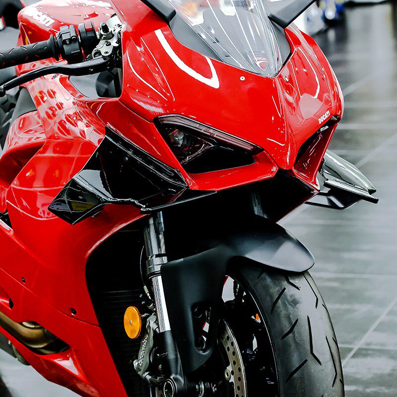适用杜卡迪V2改装定风翼 导流罩侧翼扰流板