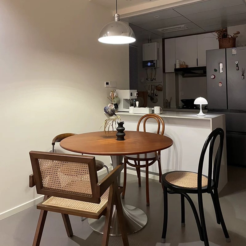 中古风家用白蜡木餐桌樱桃木板黄杨实木小户型郁金香红橡木圆形桌