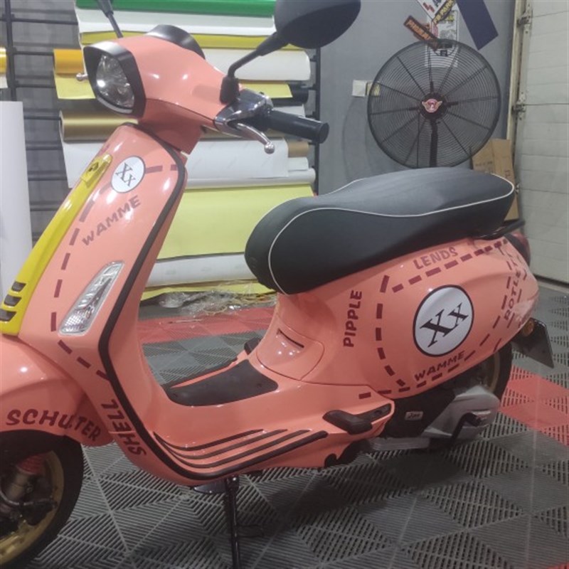 维斯帕vep00冲刺1改装粉猪贴纸车身覆盖不留胶个性创意拉花