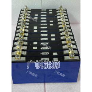 汽车应急启动电源紧急强起三元锂电芯高倍率电池搭电宝电瓶12v24v