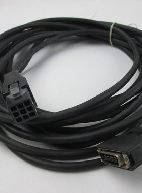 伺服编码器线 驱动器和编码器连接线 MR-JCCBL5M-L 实拍