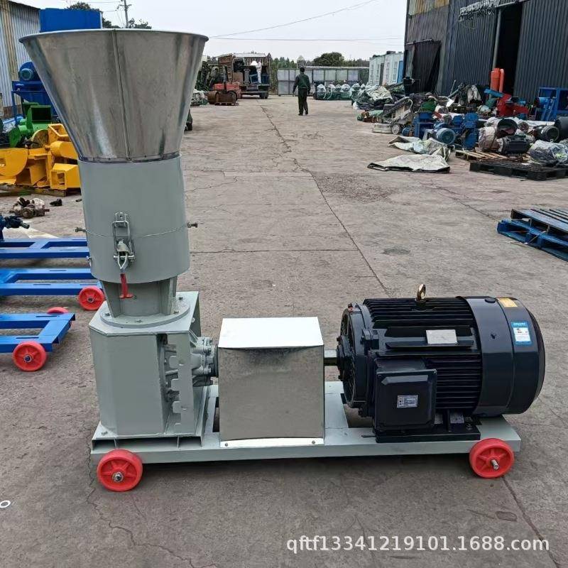 小龙虾饲料造粒机压轮转磨盘不转塑料颗粒机磨菇渣有机肥颗粒机