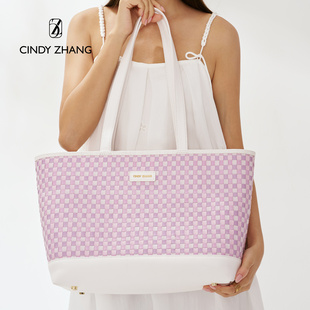 CINDY ZHANG2025年秋季新款牛皮大容量度假随行编织托特包