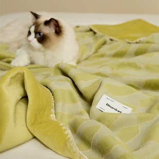 立体剪毛毯午休毯盖毯子卧室沙发休闲毯珊瑚绒法兰绒绿色办公室