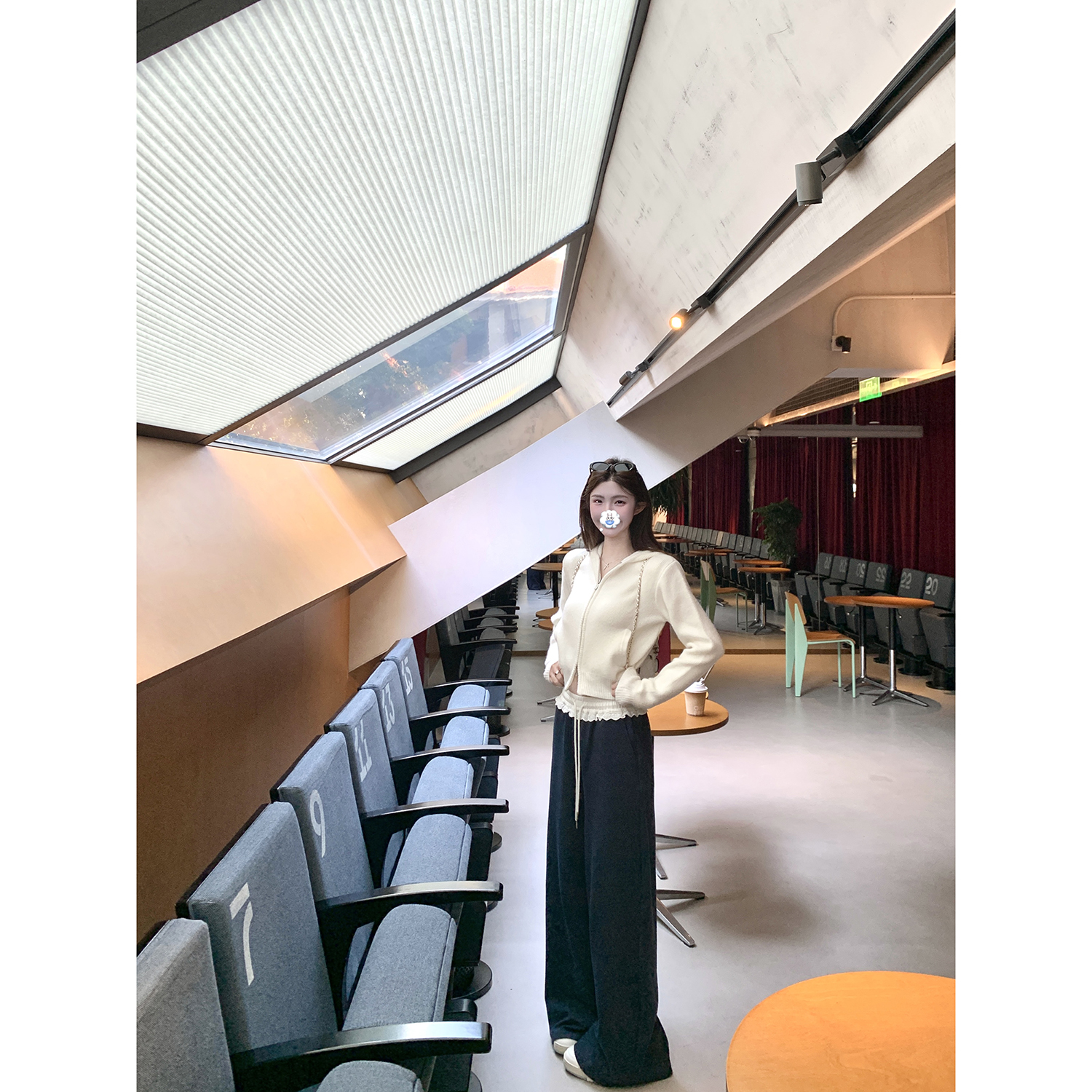 jijilulu积极璐 10.20/20点 慵懒time 花边时髦拼接休闲裤直筒