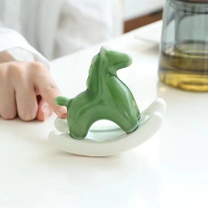 创意童年摇马绿马家居客厅办公室装饰玄关桌面陶瓷工艺品,家居饰品,装饰摆件,淘宝优惠券,粉丝福利购,淘宝优惠卷