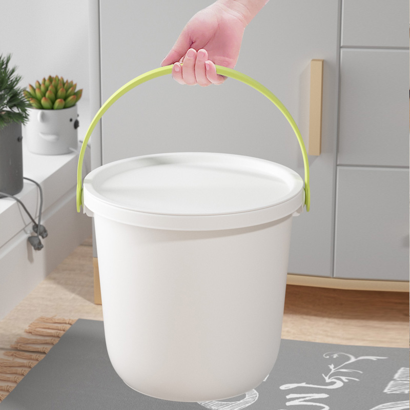 绣川七彩带盖水桶家用加厚手提桶大号学生宿舍装可坐洗澡塑料桶