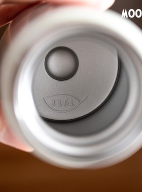 姆明保温杯 高颜值女生便携咖啡杯 316L不锈钢密封绿色喝水杯保冷