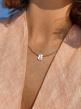 意大利小众气质简约风天然石贝壳字母项链串珠颈链锁骨链网红同款