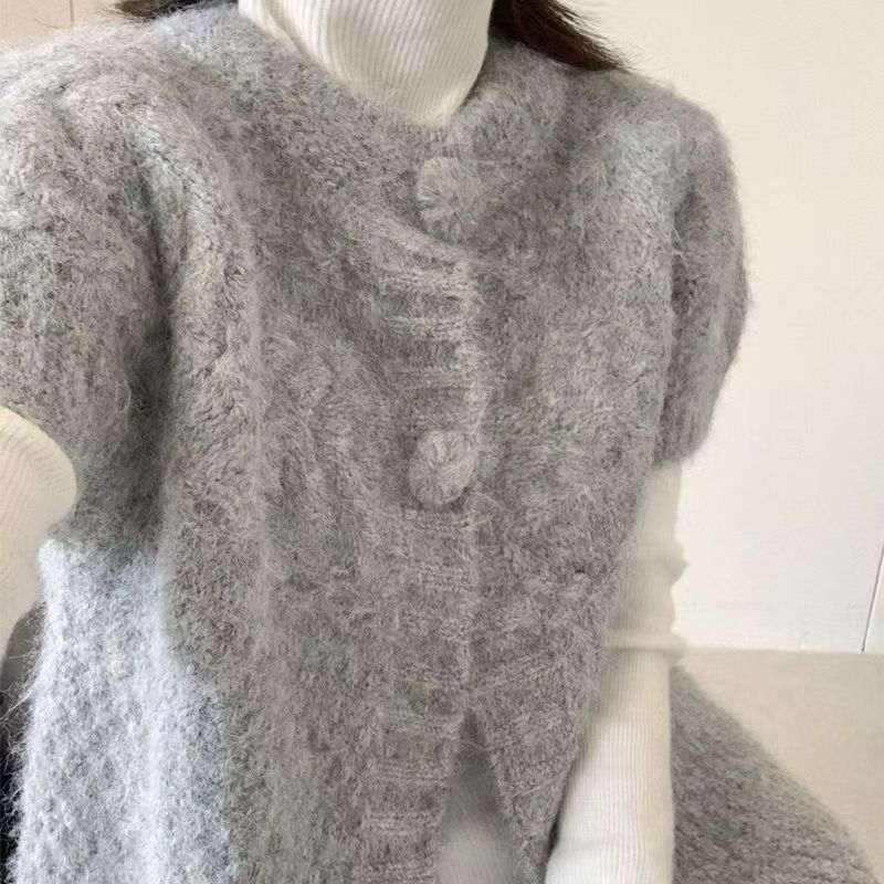 2026秋季新韩系短袖针织开衫女早春新款ins气质叠穿马甲坎肩上衣