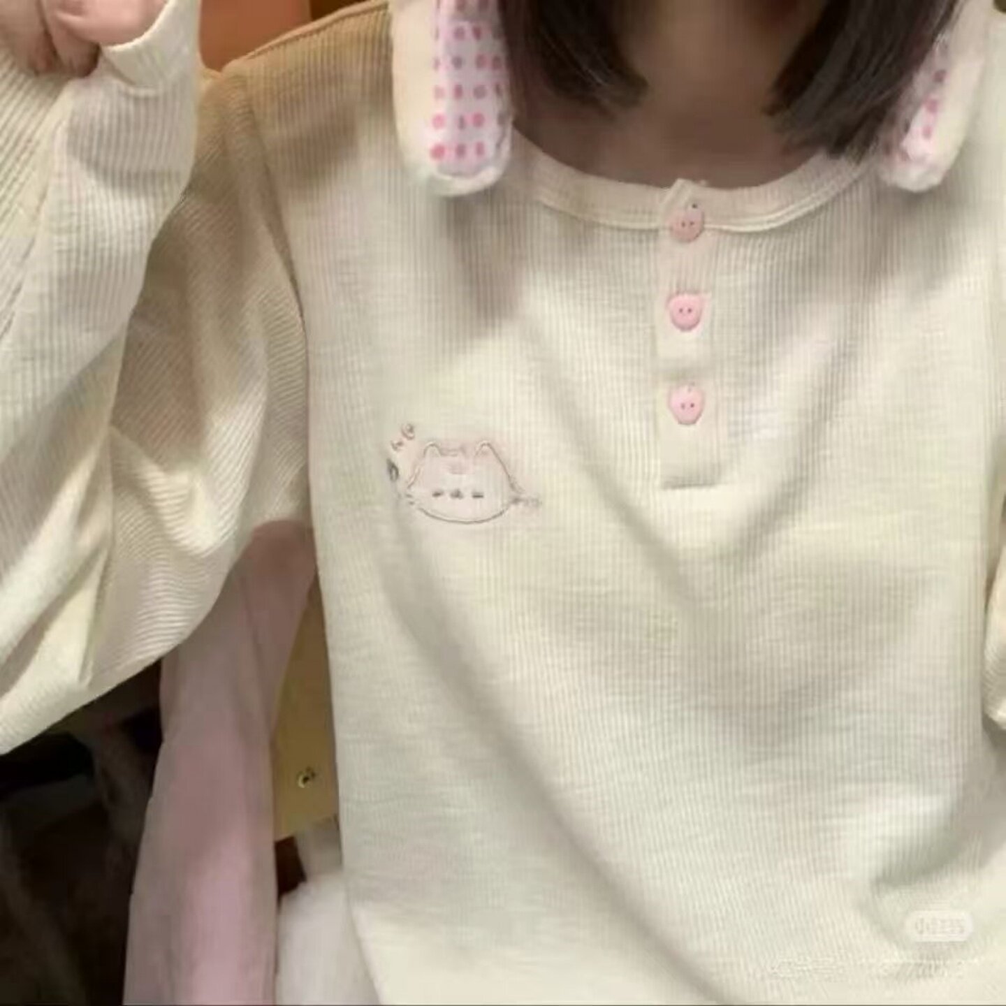小猫刺绣甜美圆领打底衫女春秋季长袖上衣韩系慵懒宽松百搭T恤潮