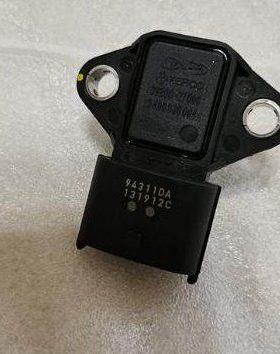 华泰圣达菲2.0T柴油进气压力传感器 D4EA进气支管MPA传感器原厂
