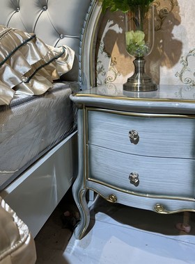 欧式雕花海兰灰色实木雕花真皮卧室床头柜储物描金床法师轻奢