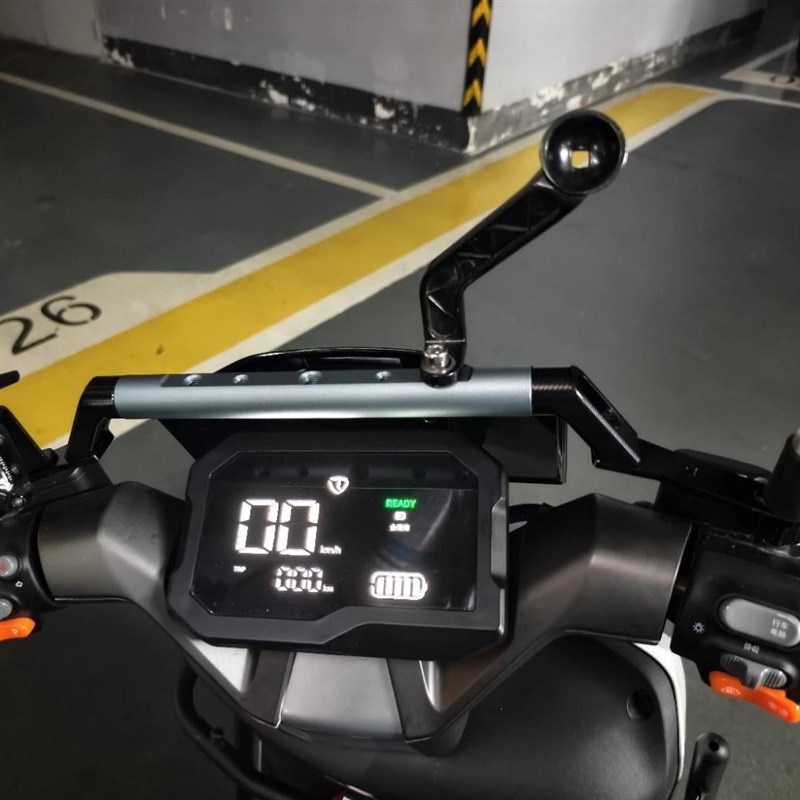 适用电动车台铃苍穹电自电摩手机镜座拓展横杆平衡多功能支架配件