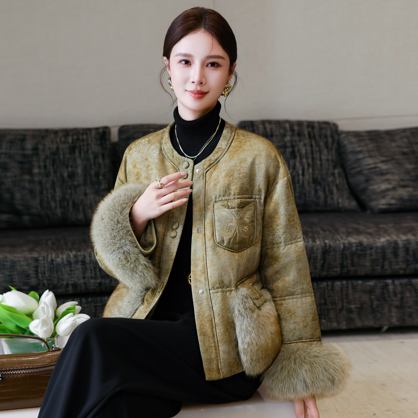 新中式国风鹅绒羽绒服女2025冬季新款狐狸毛领可拆卸皮草短款潮